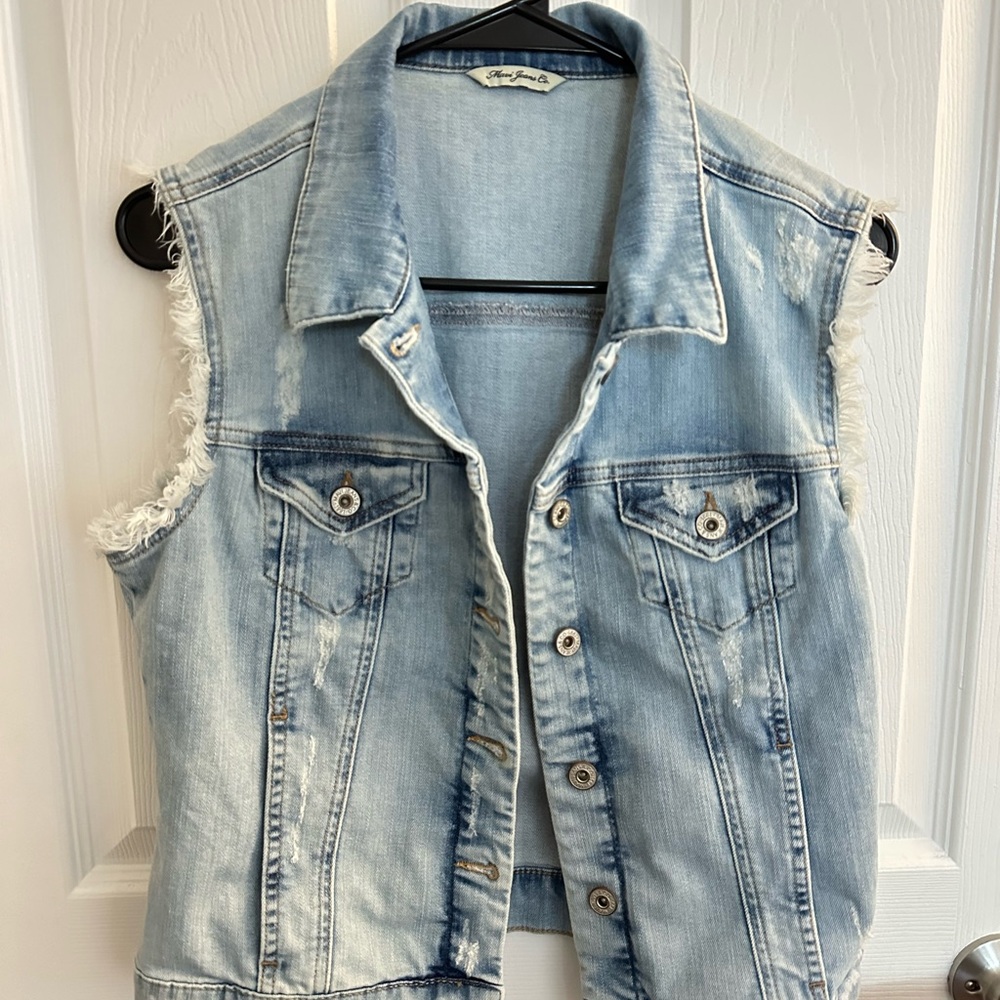 Mavi Vest Women’s Size M 98% Cotton Blue